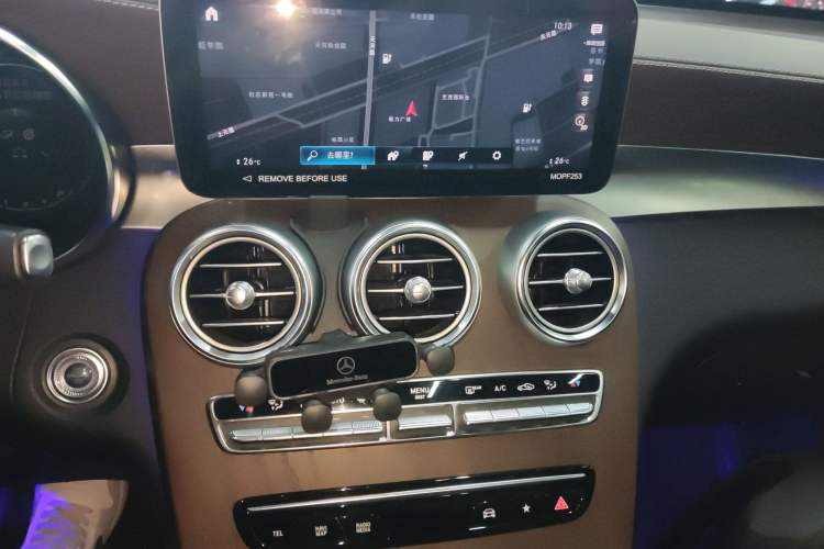 Used Mercedes-Benz GLC 2022 Facelift GLC 260 L 4MATIC Luxury Edition Audio And AC Panel