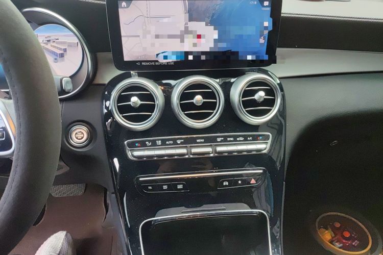 Used Mercedes-Benz GLC 2022 Facelifted GLC 260 L 4MATIC Dynamic Edition Audio And AC Panel