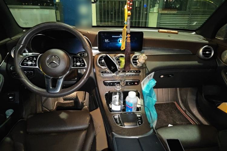Used Mercedes-Benz GLC 2022 Refreshed GLC 300 L 4MATIC Dynamic Edition Center Console