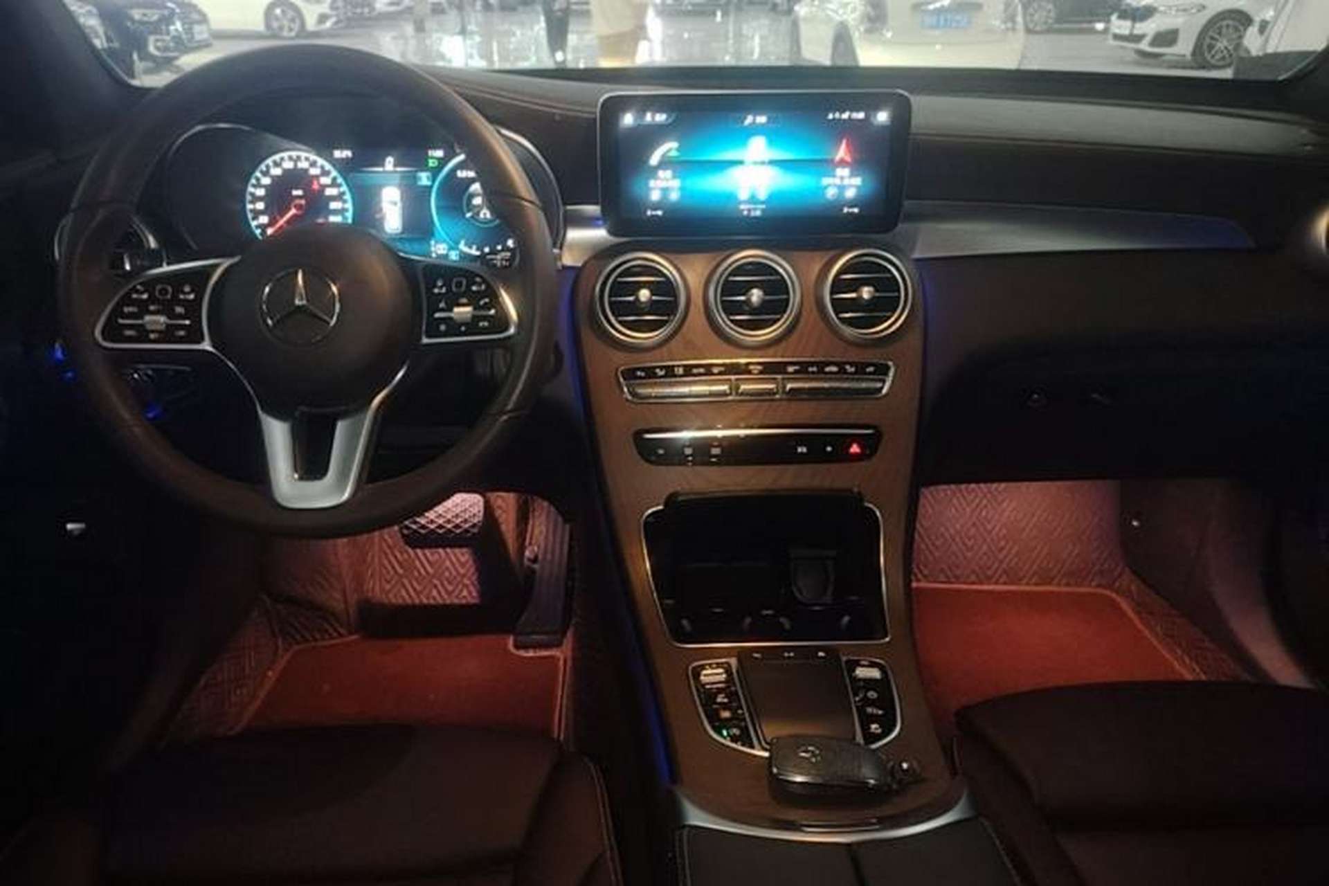 Used Mercedes-Benz GLC 2022 Refreshed GLC 300 L 4MATIC Dynamic Edition Prestige Version Center Console