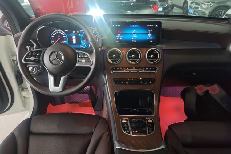 Used Mercedes-Benz GLC 2022 Refreshed GLC 300 L 4MATIC Dynamic Edition Prestige Version Center Console