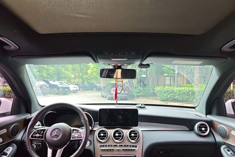 Used Mercedes-Benz GLC 2022 Refreshed GLC 300 L 4MATIC Dynamic Edition Prestige Version Center Console