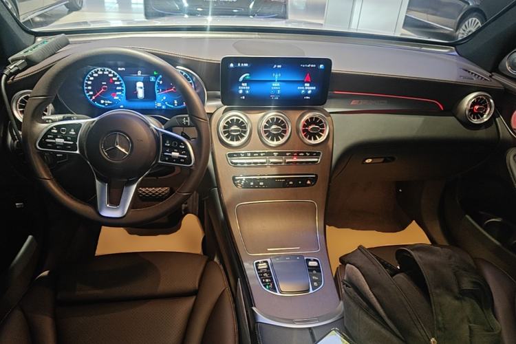 Used Mercedes-Benz GLC 2022 Refreshed GLC 300 L 4MATIC Dynamic Edition Prestige Version Center Console