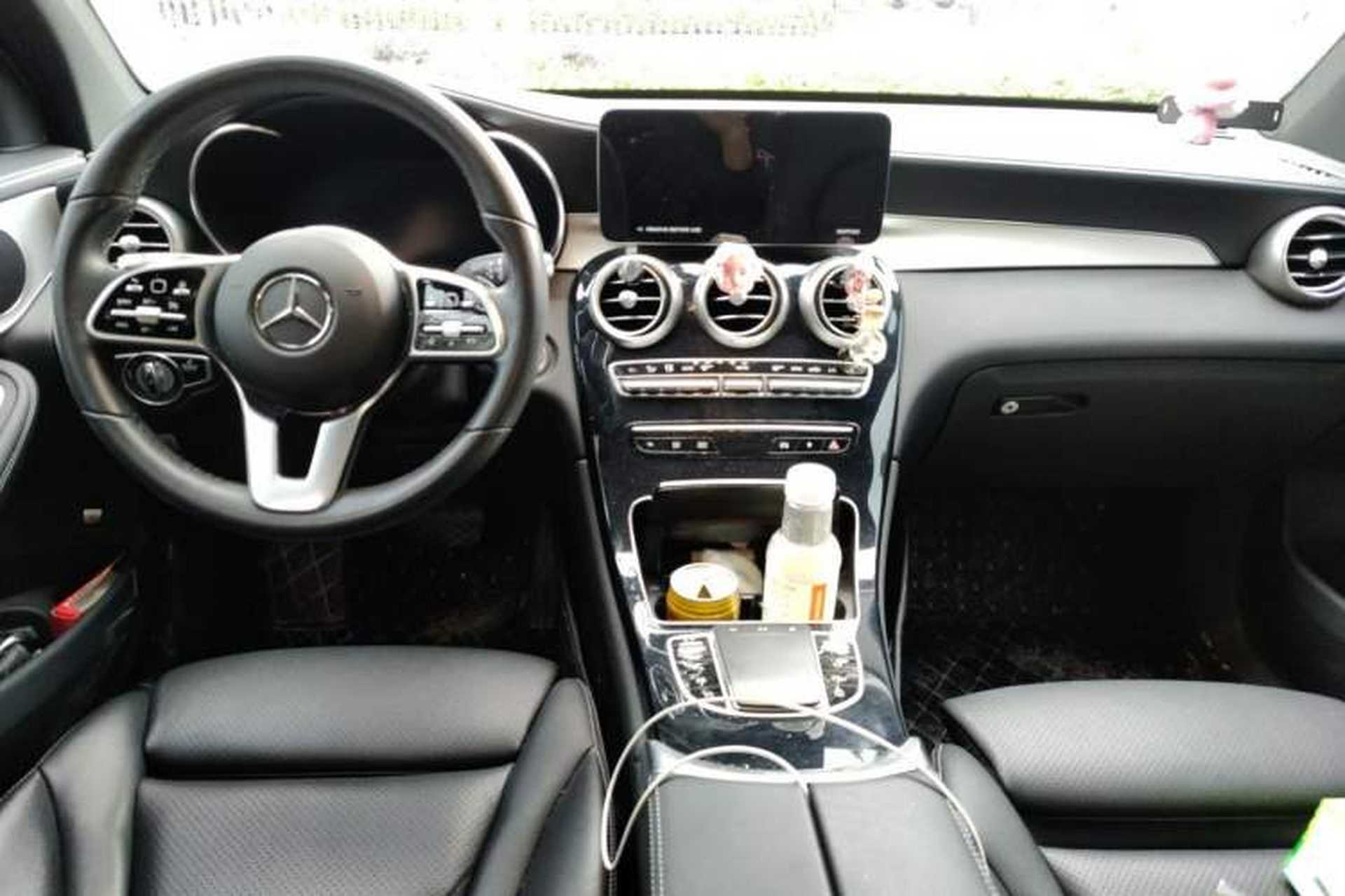 Used Mercedes-Benz GLC 2022 Facelifted GLC 260 L 4MATIC Dynamic Edition Center Console