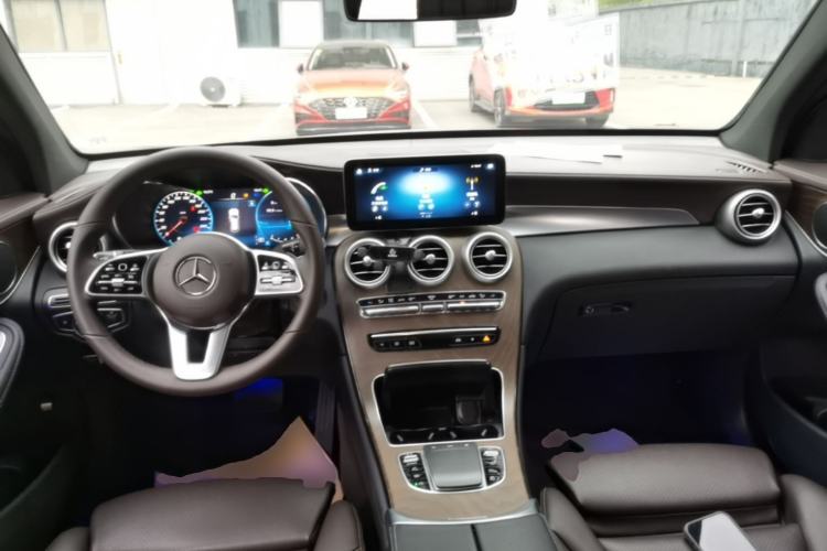 Used Mercedes-Benz GLC 2022 Refreshed GLC 300 L 4MATIC Dynamic Edition Prestige Version Center Console