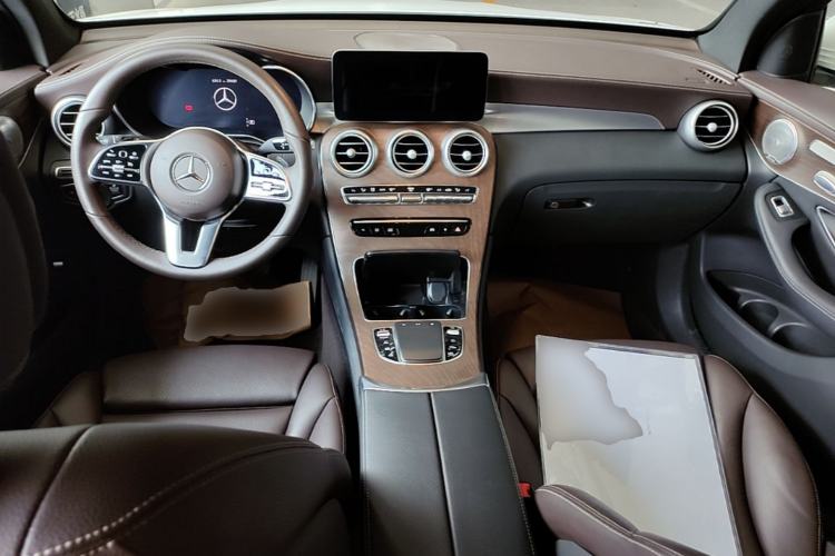Used Mercedes-Benz GLC 2022 Refreshed GLC 300 L 4MATIC Dynamic Edition Prestige Version Center Console