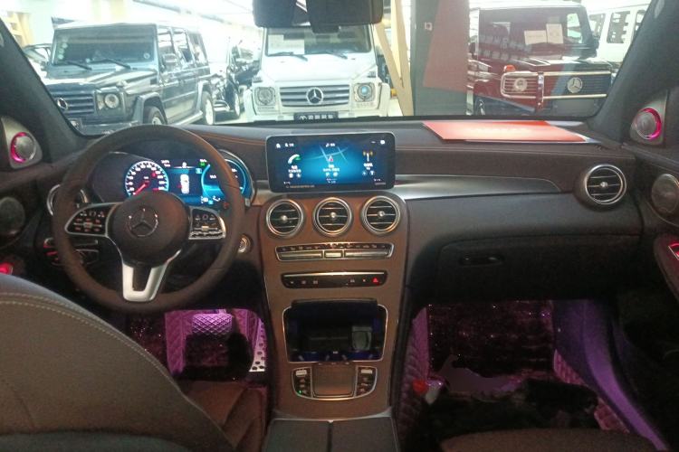 Used Mercedes-Benz GLC 2022 GLC 300 L 4MATIC Dynamic Edition Prestige Model Center Console