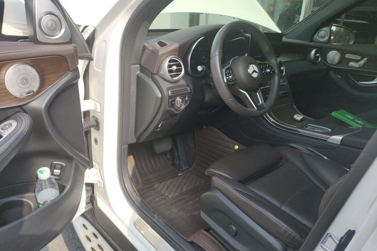 Used Mercedes-Benz GLC 2022 Refreshed GLC 300 L 4MATIC Dynamic Edition Driver Seat