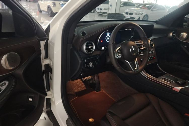 Used Mercedes-Benz GLC 2022 Refreshed GLC 300 L 4MATIC Dynamic Edition Prestige Version Driver Seat