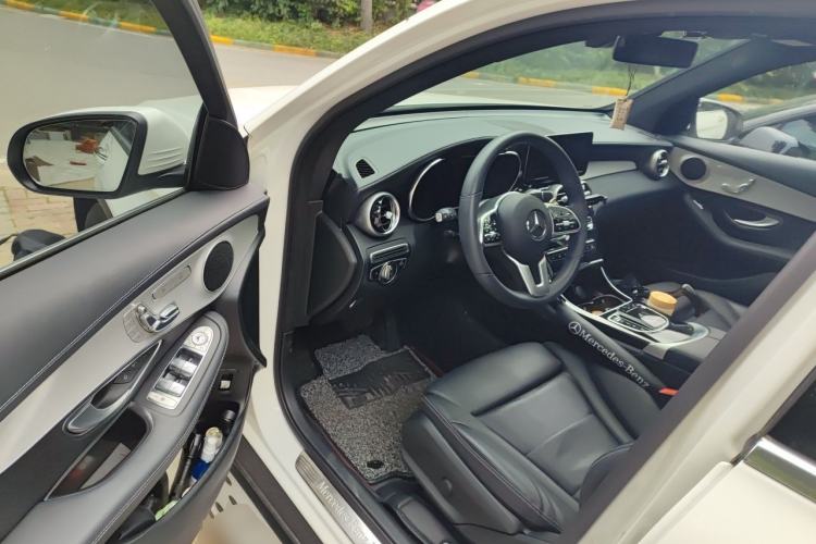 Used Mercedes-Benz GLC 2022 Second Facelift GLC 260 L 4MATIC Dynamic Edition Driver Seat