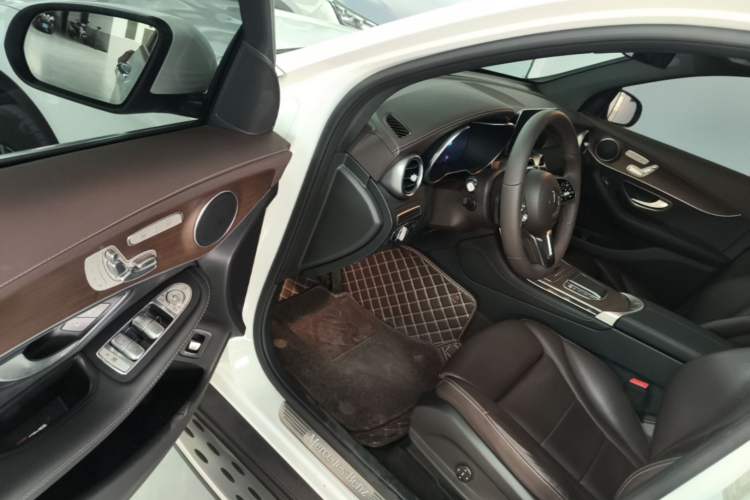 Used Mercedes-Benz GLC 2022 GLC 260 L 4MATIC Luxury Model Driver Seat