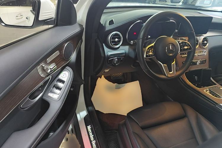 Used Mercedes-Benz GLC 2022 Refreshed GLC 300 L 4MATIC Dynamic Edition Prestige Version Driver Seat