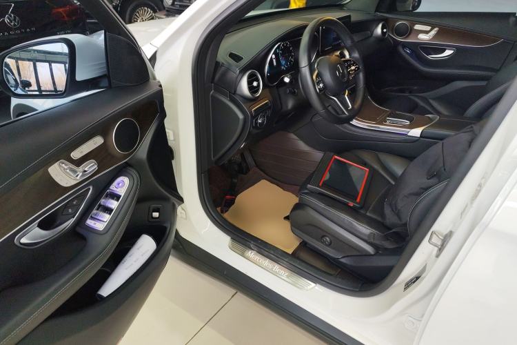 Used Mercedes-Benz GLC 2022 GLC 260 L 4MATIC Luxury Model Driver Seat