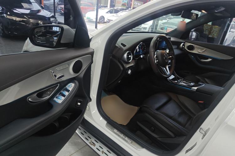 Used Mercedes-Benz GLC 2022 Facelifted GLC 260 L 4MATIC Dynamic Edition Driver Seat