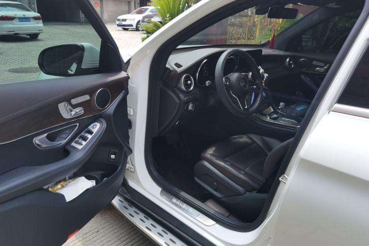 Used Mercedes-Benz GLC 2022 GLC 260 L 4MATIC Luxury Model Driver Seat