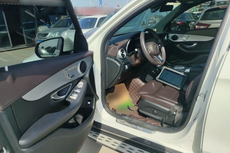 Used Mercedes-Benz GLC 2022 Facelifted GLC 260 L 4MATIC Dynamic Edition Driver Seat