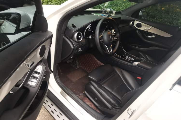 Used Mercedes-Benz GLC 2022 Refreshed GLC 260 L 4MATIC Dynamic Edition Driver Seat