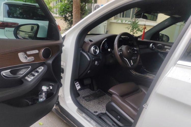 Used Mercedes-Benz GLC 2022 Second Facelift GLC 260 L 4MATIC Luxury Edition Driver Seat