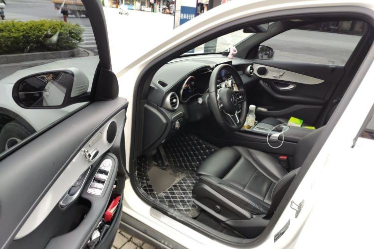 Used Mercedes-Benz GLC 2022 Facelifted GLC 260 L 4MATIC Dynamic Edition Driver Seat