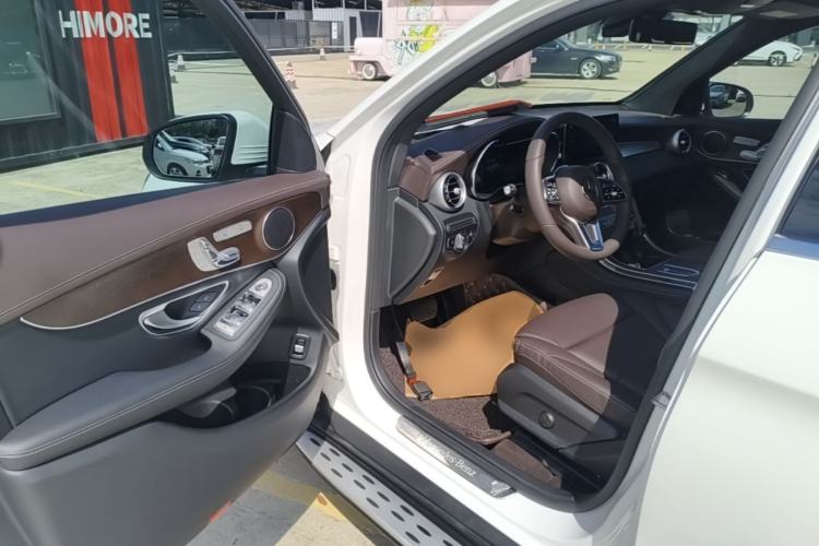Used Mercedes-Benz GLC 2022 Facelift GLC 260 L 4MATIC Luxury Edition Driver Seat