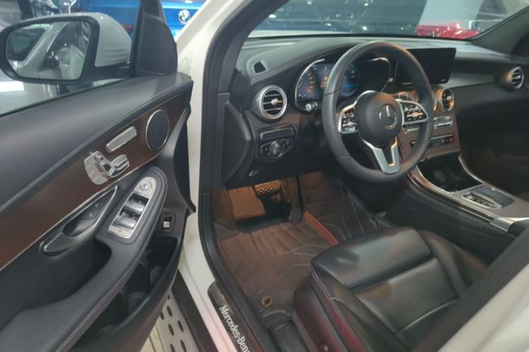 Used Mercedes-Benz GLC 2022 Facelift GLC 300 L 4MATIC Luxury Edition Driver Seat