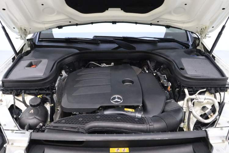 Used Mercedes-Benz GLC 2022 Second Facelift GLC 260 L 4MATIC Luxury Edition Engine Bay