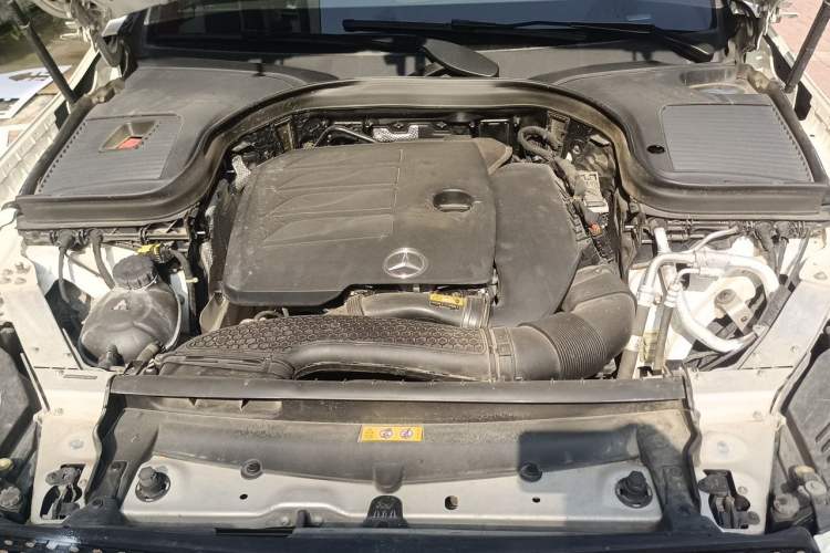 Used Mercedes-Benz GLC 2022 GLC 300 L 4MATIC Dynamic Model Engine Bay