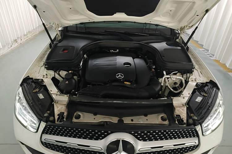 Used Mercedes-Benz GLC 2022 GLC 260 L 4MATIC Luxury Model Engine Bay