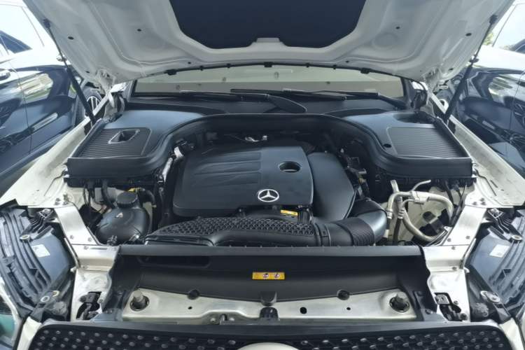 Used Mercedes-Benz GLC 2022 Facelift GLC 260 L 4MATIC Luxury Edition Engine Bay
