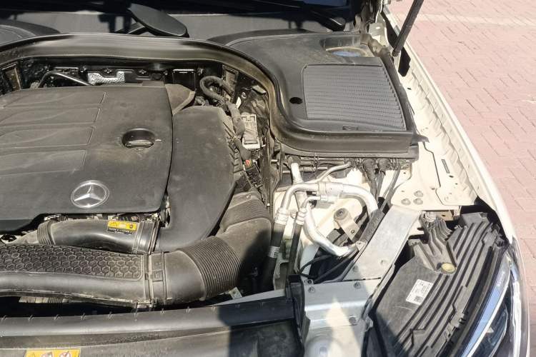 Used Mercedes-Benz GLC 2022 GLC 300 L 4MATIC Dynamic Model Engine Bay Left