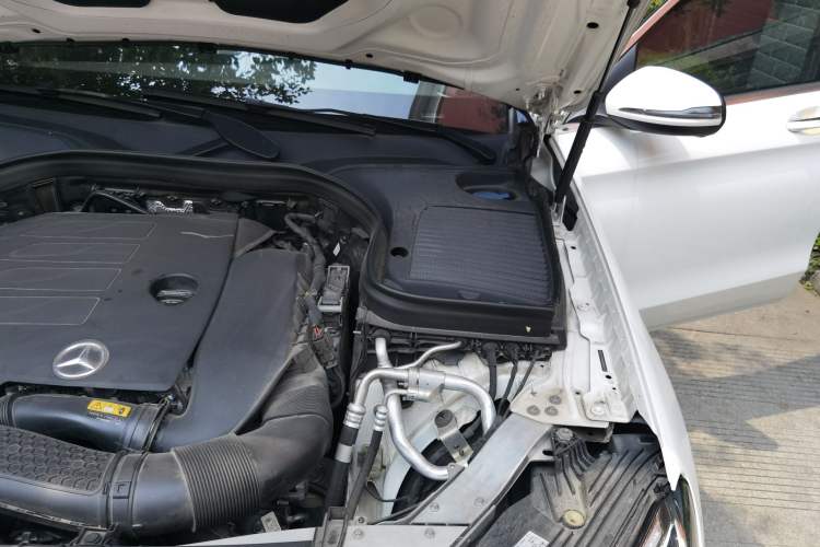 Used Mercedes-Benz GLC 2022 GLC 260 L 4MATIC Luxury Model Engine Bay Left