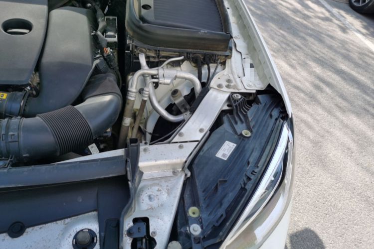 Used Mercedes-Benz GLC 2022 Second Facelift GLC 260 L 4MATIC Luxury Edition Engine Bay Left