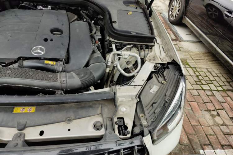 Used Mercedes-Benz GLC 2022 Facelifted GLC 260 L 4MATIC Dynamic Edition Engine Bay Left