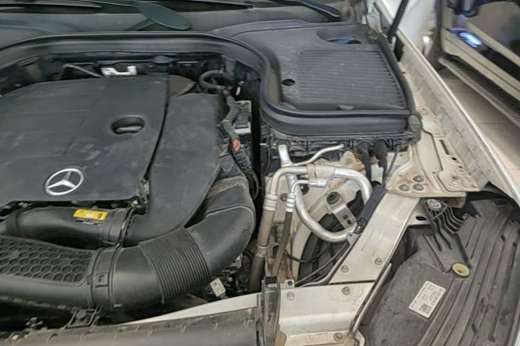 Used Mercedes-Benz GLC 2022 GLC 300 L 4MATIC Dynamic Model Engine Bay Left