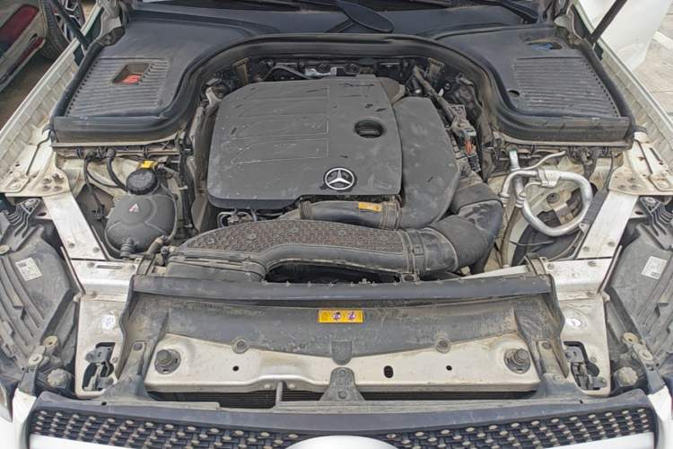 Used Mercedes-Benz GLC 2022 Second Facelift GLC 260 L 4MATIC Luxury Edition Engine Bay