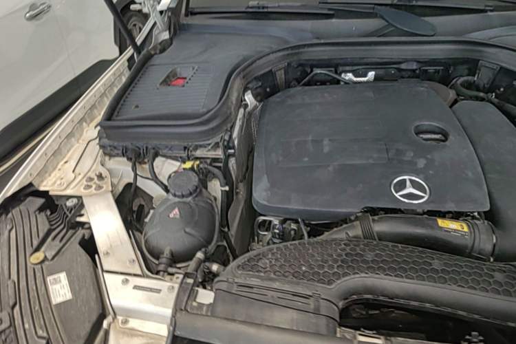 Used Mercedes-Benz GLC 2022 GLC 300 L 4MATIC Dynamic Model Engine Bay Right
