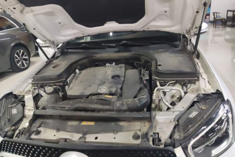 Used Mercedes-Benz GLC 2022 Facelift GLC 260 L 4MATIC Luxury Edition Engine Bay