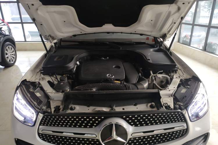 Used Mercedes-Benz GLC 2022 GLC 300 L 4MATIC Dynamic Model Engine Bay