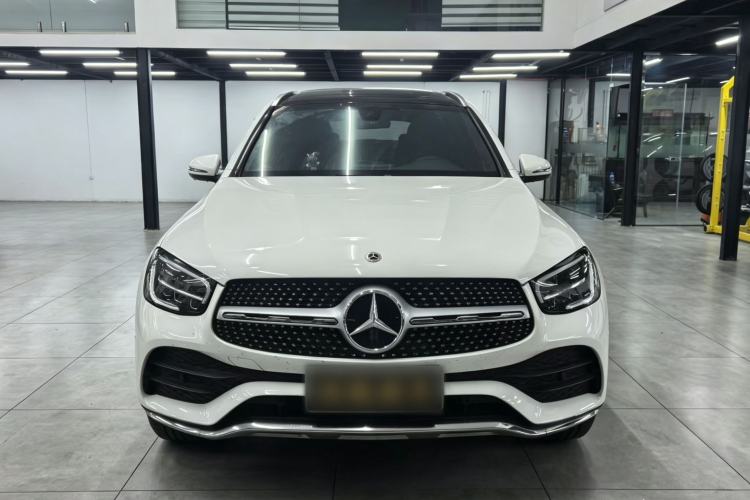 Used Mercedes-Benz GLC 2022 Second Facelift GLC 260 L 4MATIC Luxury Edition Exterior 1