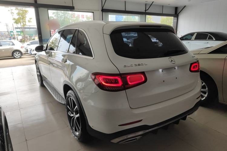 Used Mercedes-Benz GLC 2022 GLC 260 L 4MATIC Luxury Model Exterior 2