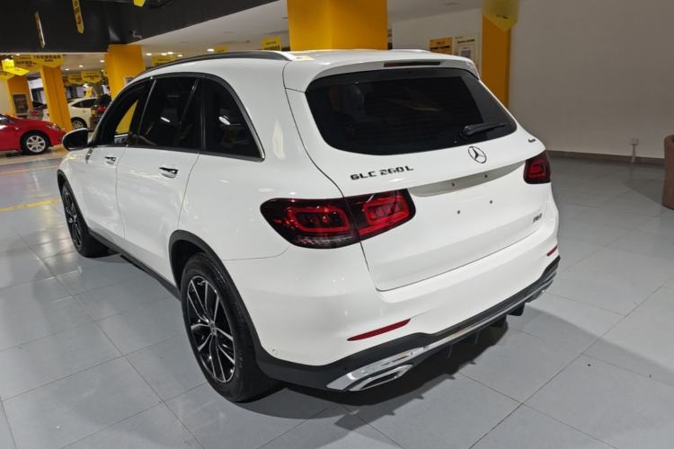 Used Mercedes-Benz GLC 2022 Second Facelift GLC 260 L 4MATIC Luxury Edition Exterior 2