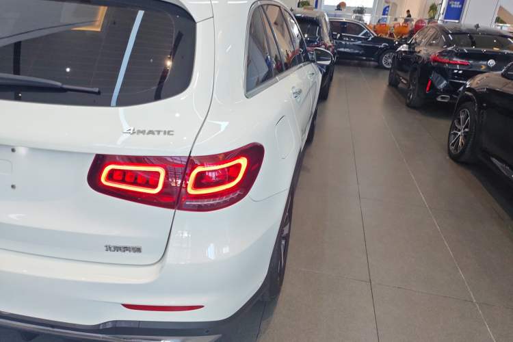 Used Mercedes-Benz GLC 2022 Facelifted GLC 260 L 4MATIC Dynamic Edition Exterior 3