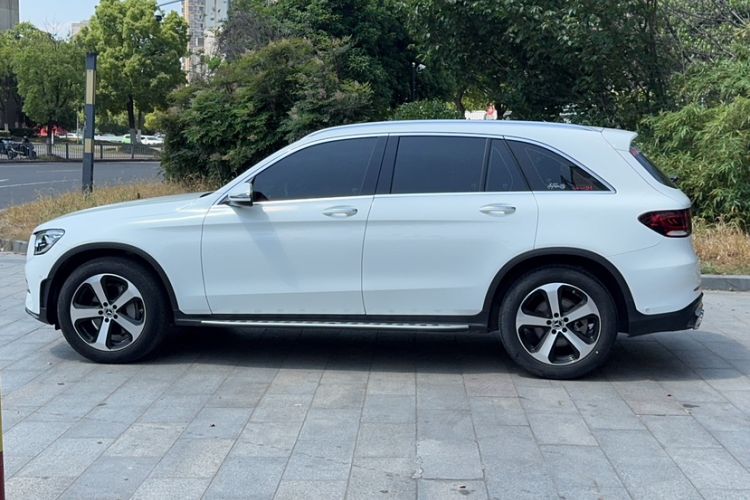 Used Mercedes-Benz GLC 2022 Facelifted GLC 260 L 4MATIC Dynamic Edition Exterior 3