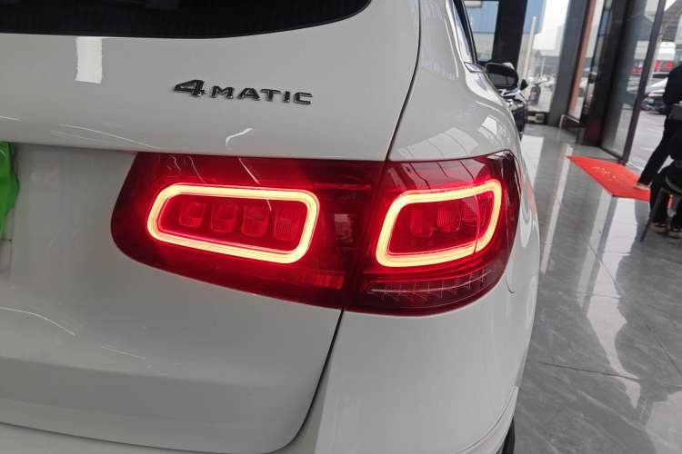 Used Mercedes-Benz GLC 2022 Facelifted GLC 260 L 4MATIC Dynamic Edition Exterior 3