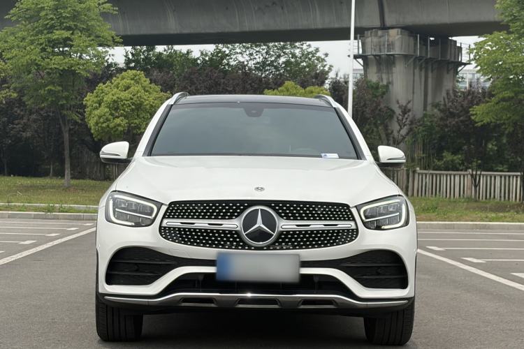 Used Mercedes-Benz GLC 2022 Second Facelift GLC 260 L 4MATIC Luxury Edition Exterior 3