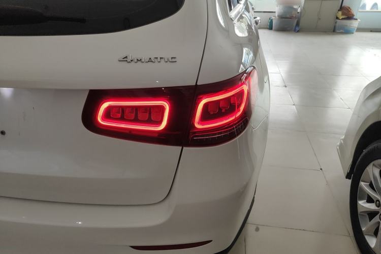 Used Mercedes-Benz GLC 2022 GLC 260 L 4MATIC Luxury Model Exterior 3
