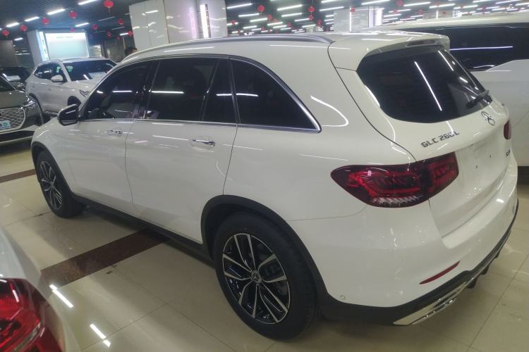 Used Mercedes-Benz GLC 2022 Second Facelift GLC 260 L 4MATIC Luxury Edition Exterior 3