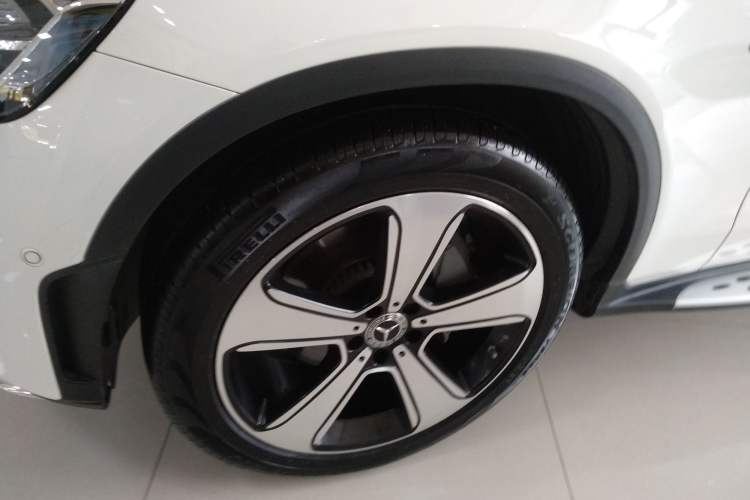 Used Mercedes-Benz GLC 2022 Refreshed GLC 300 L 4MATIC Dynamic Edition Prestige Version Exterior 4