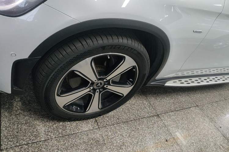 Used Mercedes-Benz GLC 2022 GLC 300 L 4MATIC Dynamic Edition Prestige Model Exterior 4