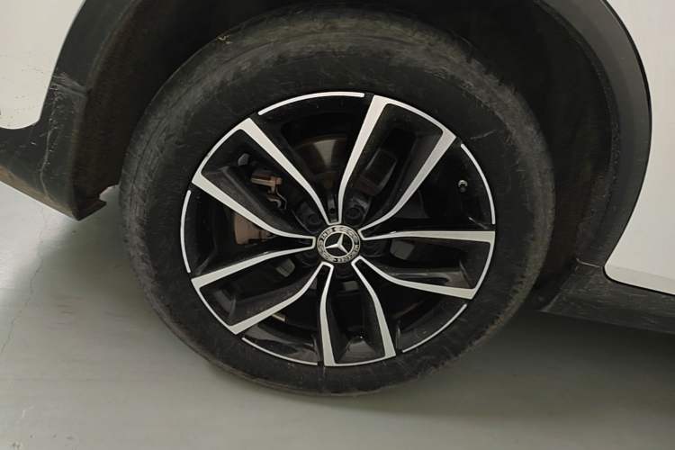 Used Mercedes-Benz GLC 2022 GLC 260 L 4MATIC Luxury Model Exterior 5